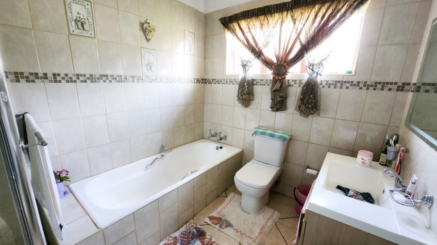 3 Bedroom Property for Sale in Stilfontein Ext 4 North West